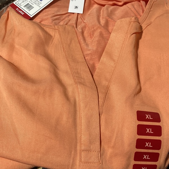 Nine West Ladies Top - Shell Coral - Size XL - NWT - Picture 6 of 8